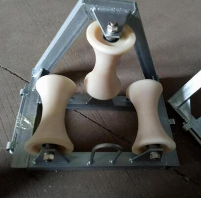 comprar Guia de rolos de cabo industrial de 90 graus com rodas de nylon e carga nominal de 10KN para puxar o cabo suavemente online manufacture