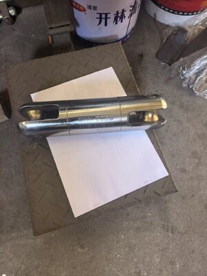 comprar Heavy-Duty 8 Ton Swivel Wire Rope Connector with High-Strength Alloy Steel and Anti-Twist Swivel Design online manufacture