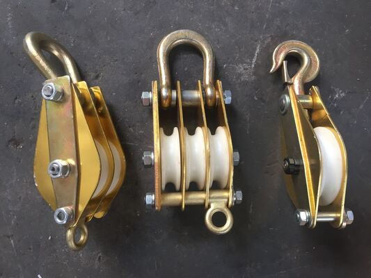 comprar Roldana de cabo de aço com bloco de engate em liga de alumínio com roda de nylon e design de abertura lateral para elevação de serviço pesado online manufacture