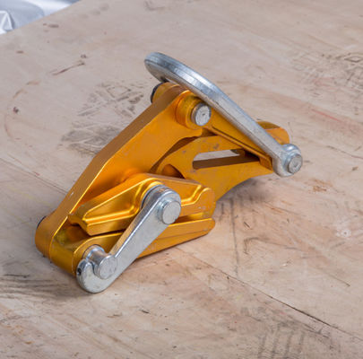 Grampos de liga de alumínio para condutores de 25 a 70 mm2 com carga nominal de 7 KN