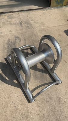 Rolo de Cabo de Linha Reta de Alumínio para Serviço Pesado com Carga Nominal de 10KN para Puxar Cabos Suavemente em Instalações Subterrâneas e Aéreas