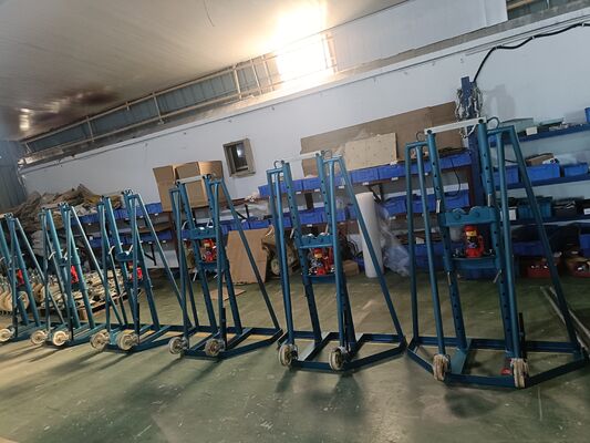 Suporte para Tambor de Cabo Hidráulico de 5 Toneladas com Estrutura de Aço de Alta Resistência e Design de Altura Ajustável para Elevação de Bobinas de Cabo de Linha de Energia Pesada